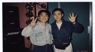 星空官网-
2002年的第一场雪 刀郎的两次消失 究竟为何才他竟如此撕心裂肺(图8) 星空官网-
2002年的第一场雪 刀郎的两次消失 究竟为何才他竟如此撕心裂肺(图8)